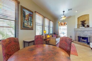 Interior - Comfortable home in Tucson - near town with shared pool, & hot tub (Tucson)