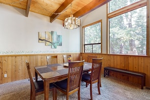 Dining - Spacious dog-friendly cabin with creek & mountain views (Idyllwild)