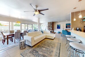 Interior - Upscale Home in Classy Indian Wells (Indian Wells)
