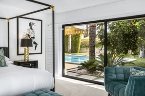 3 slaapkamers, een strijkplank/strijkijzer, gratis wifi, beddengoed