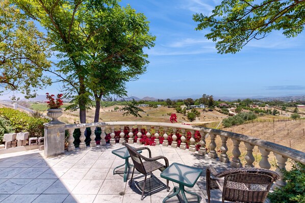Terrace/patio - Private Casita Overlooking Winery | Grill, Central AC (Temecula)