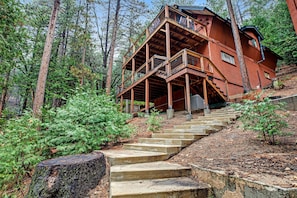 Exterior - Beautiful, dog-friendly cabin with large decks, forest views, jetted tub, & more (Idyllwild)
