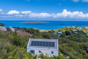 Exterior - Moko Vista - Hilltop Ocean View Villa (East End)