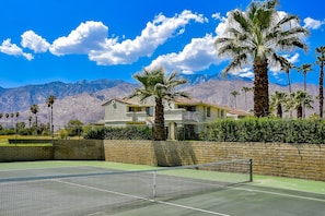 Sports court - Mesquite Country Club | Corner-Unit with 2 Patios | Pool, Hot Tub & Tennis (Palm Springs)