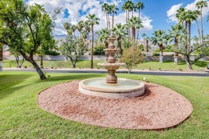 Property grounds - Mesquite Country Club | Corner-Unit with 2 Patios | Pool, Hot Tub & Tennis (Palm Springs)
