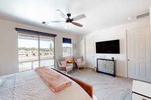 3 chambres, fer et planche à repasser, Wi-Fi gratuit, draps fournis