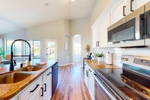 Fridge, microwave, oven, stovetop - Power Ranch home with private pool, outdoor areas & a park across the street (Gilbert)