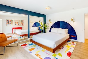 3 bedrooms, desk, iron/ironing board, free WiFi - Dog-friendly desert dream with a private pool, pool spa, & putting green (Palm Springs)