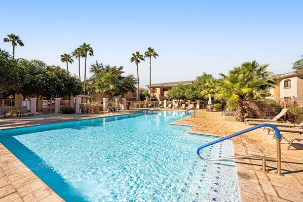 Pool - Dog-friendly ground-floor condo with patio, pool, hot tub & gym (Phoenix)