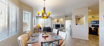 Beautiful first-floor condo with pool, hot tub, & full kitchen - near hiking