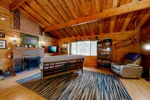 Interior - Dog-friendly rustic retreat with enclosed yard, grill, wood stove, games, & W/D (Munds Park)