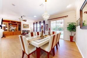 Dining - Luxe and spacious retreat with a pool, pool spa, firepit, grill, game room, & AC (Indio)