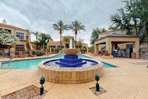 A heated pool - Inviting Condo w/ a Shared, Heated Pool, Hot Tub, Fitness Room & Sauna (Scottsdale)
