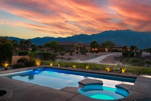 Pool - Gated Country Club, Golf Resort Home, Private Pool & Spa, FirePit, Mountain-View (Cathedral City , Palm Springs)