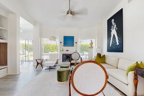 Smart TV, fireplace - Sun-soaked dog-friendly retreat with private pool, hot tub, fireplace, & W/D (Palm Desert)