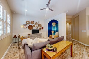 TV, books - Single-level mountain view retreat with fenced yard, washer/dryer, & AC (Goodyear)