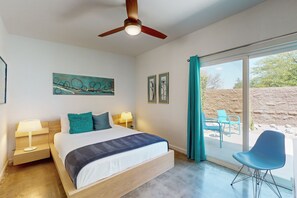 3 bedrooms, iron/ironing board, free WiFi, bed sheets - Iconic, Wexler-designed, mid-century home w/ 50-foot pool & attached spa (Palm Springs)