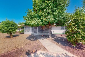 Exterior - Kodiak Cottage | House in Sun City West (Sun City West)