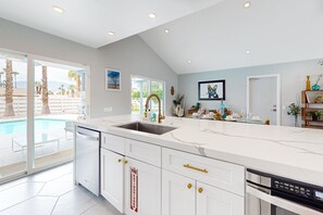 Fridge, microwave, oven, stovetop - Mid-century modern hacienda with pool, outdoor kitchen, & fireplace - dogs ok (Palm Springs)