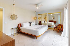 3 bedrooms, iron/ironing board, free WiFi, bed sheets - Mid-century modern hacienda with pool, outdoor kitchen, & fireplace - dogs ok (Palm Springs)