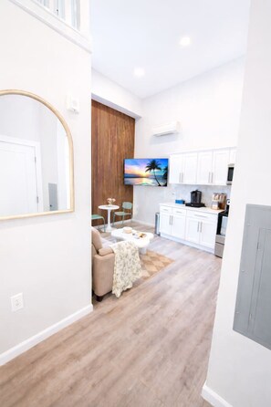 Uklassifisert bilde, 5 av 17, knapp