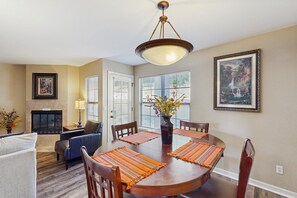 Dining - Comfortable, Single-Level Condo with Free WiFi, Washer/Dryer, & Shared Pool (Tucson)