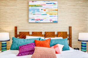 2 bedrooms, iron/ironing board, free WiFi, bed sheets - Mid-century modern condo w/ fun decor, private patio, & shared pool (Palm Springs)