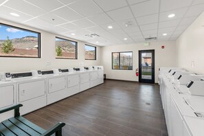 Interior - Zion River Cabins (Virgin)