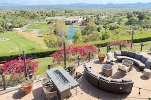 Outdoor dining - Lovely condo with desert views, on site golf, heated pool, & fitness center (Tucson)