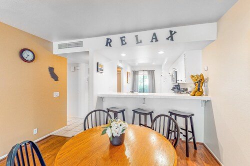 Comfortable, dog-friendly condo in a gated community w/ a shared pool