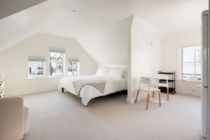 5 Schlafzimmer, Bügeleisen/Bügelbrett, WLAN, Bettwäsche