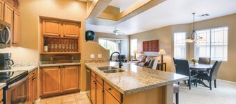 Dog-friendly condo close to hiking with outdoor pool, hot tub & fitness room