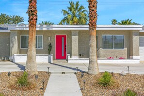 Exterior - Mid-Century Gem near Downtown w/AC, Pvt. Pool & Spa + Lush Backyard w/ Mtn. View (Palm Springs)