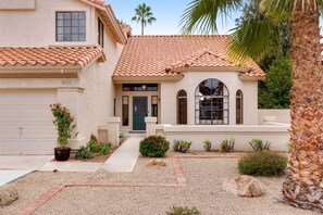 Exterior - Refined spacious home with enclosed yard, pool, games, formal dining, AC, & W/D (Scottsdale)
