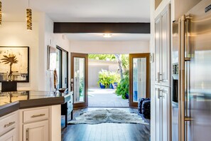 Interior - Mountain-view retreat with amazing views of Palm Desert city lights & pool (Palm Desert)