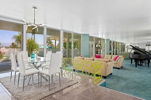 Outdoor dining - Modern Home w/Gorgeous Backyard, Pool, Hot Tub & Mountain Views - Dogs ok (Palm Desert)