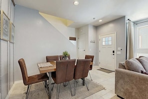 Dining - Modern, two-story condo with balcony - near downtown, NAU & great trails (Flagstaff)