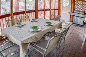 Outdoor dining - Dog-friendly home w/ covered patio, bbq grill, fenced yard, & central AC (Show Low)