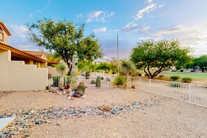 Property grounds - Tucson National #8689 | Townhouse in Tucson with pool, golf, hot tub, & W/D (Tucson)
