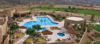 55+ Resort Home - Shared Pool & Hot Tub - WiFi, AC, Snowbird-Friendly, Dogs OK