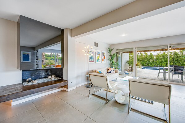 Interior - Mid-century modern home with private pool, spa, grill & mountain views (Palm Springs)