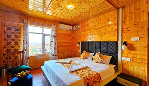 Family Double Room, Balcony, Mountain View | Laptop workspace, iron/ironing board, free WiFi - Poets inn (Pahalgam)