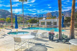 Pool - Light & bright getaway w/ private gas grill, shared pool, pool spa, & tennis (Palm Springs)