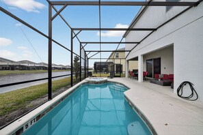 Unclassified image, 5 of 32, button