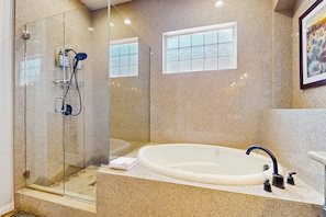 Shower, hair dryer, towels - Dog-friendly golf course-adjacent home with a private pool, pool spa, & AC (Indio)