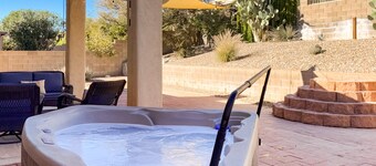 Dog Friendly home with hot tub, large yard, grill, & gas fireplace!