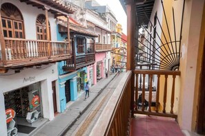 Property grounds - Casa Moneda 3 House Old city Pool near clock tower (Cartagena de Indias)