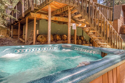 Dog-friendly mountain home with hot tub & amazing views - near town & hiking