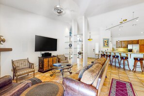Smart TV, DVD player - Dog-friendly home with private pool & spa, outdoor kitchen area (Cathedral City)