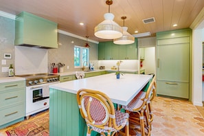 Fridge, microwave, oven, stovetop - New, Spanish Colonial Revival Estate Dog FriendlY with Pool, Pickleball (Palm Springs)